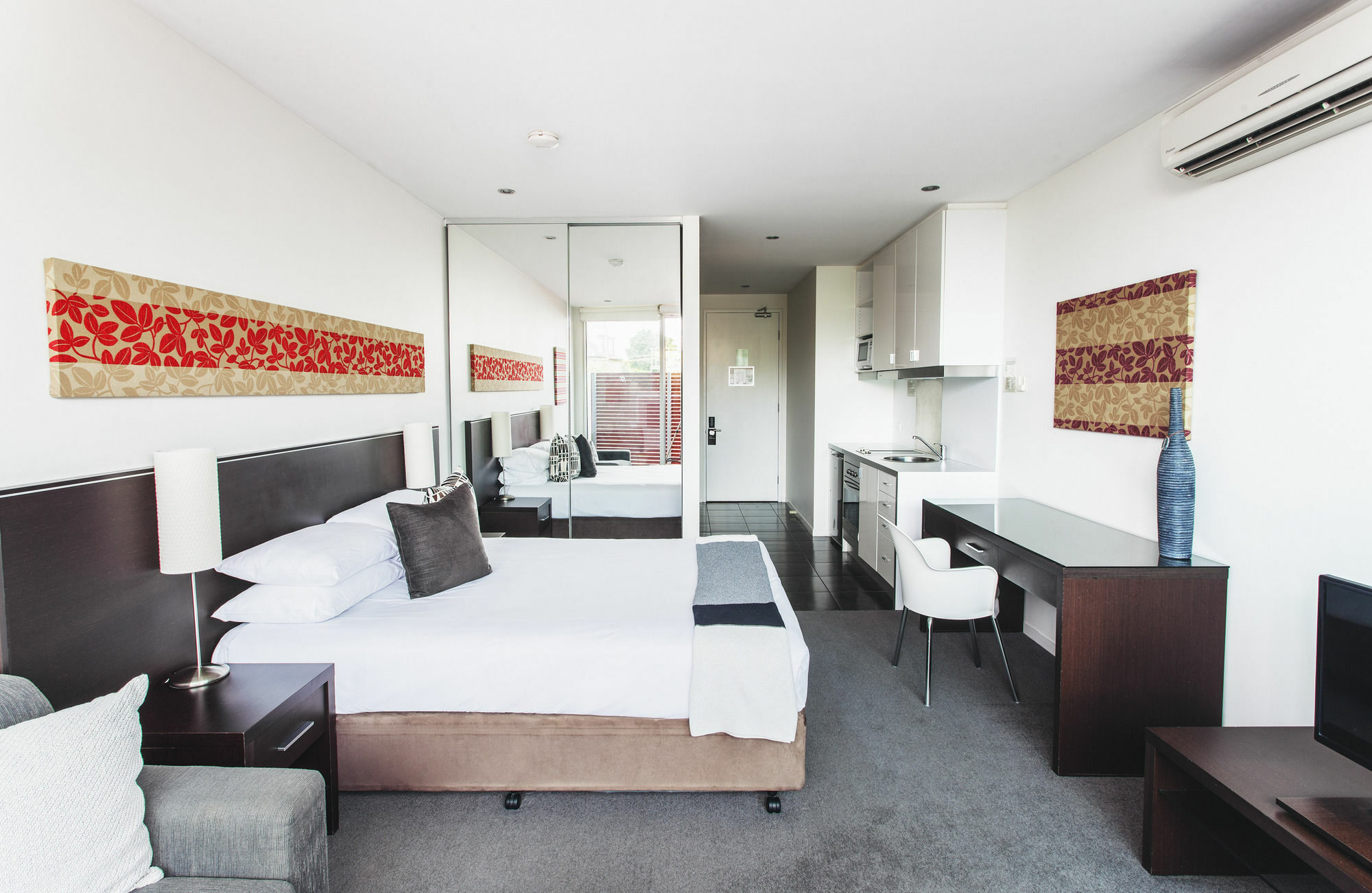 Punthill Williamstown Aparthotel Exterior photo